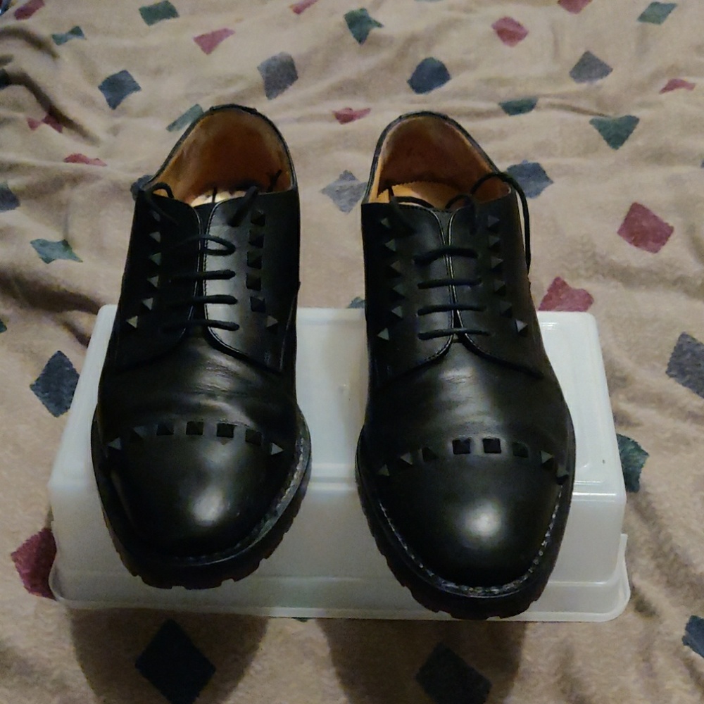 Dress shoes